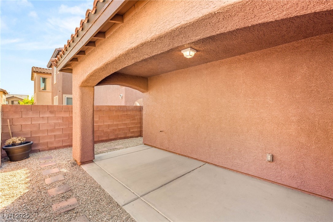 7182 Hood River Avenue