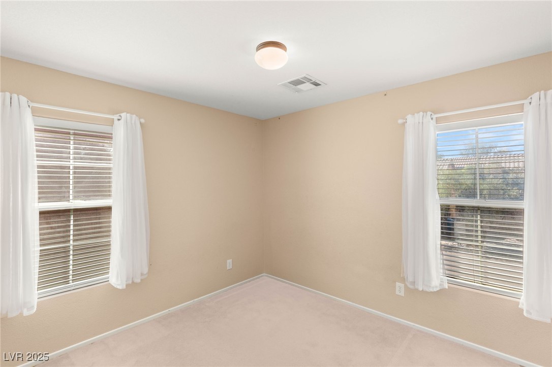 7182 Hood River Avenue