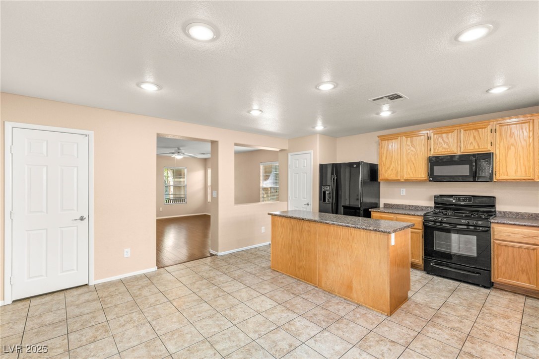 7182 Hood River Avenue