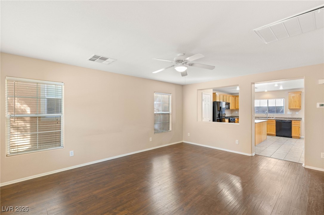 7182 Hood River Avenue