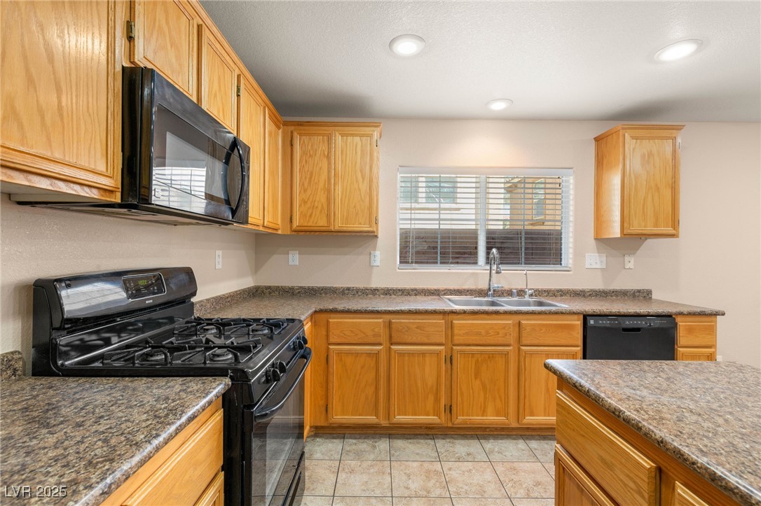 7182 Hood River Avenue