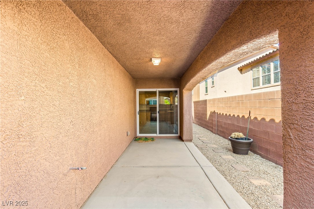 7182 Hood River Avenue