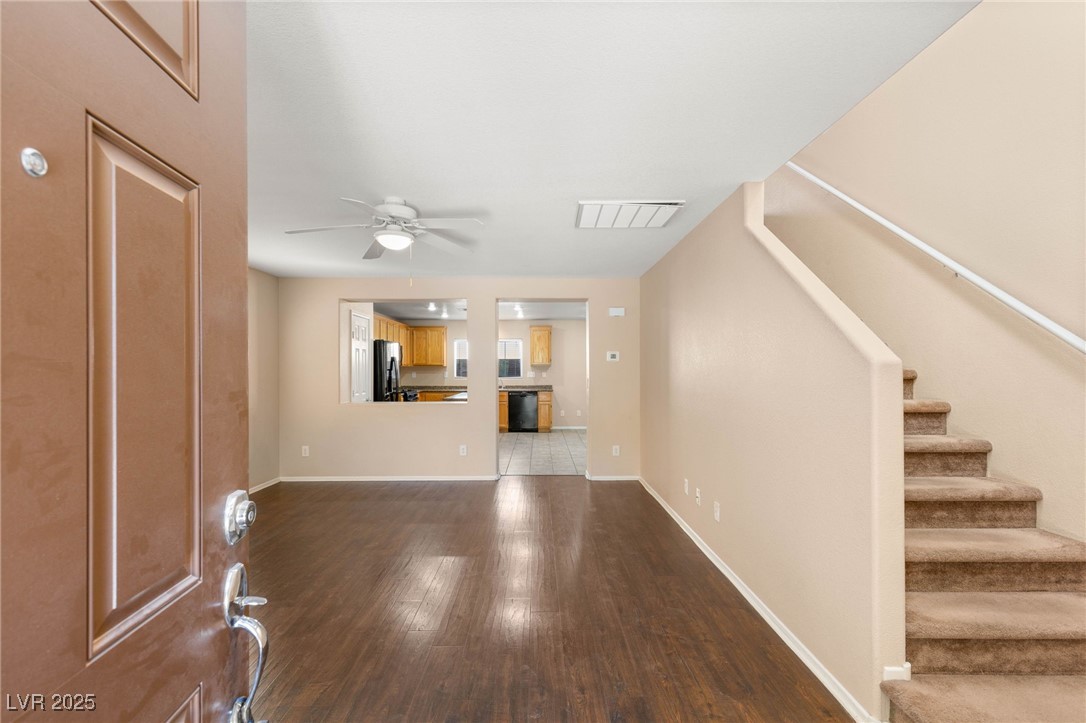 7182 Hood River Avenue