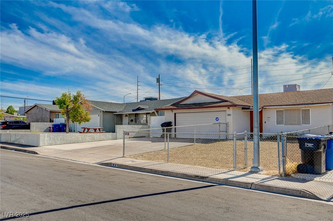 1409 Palm Street