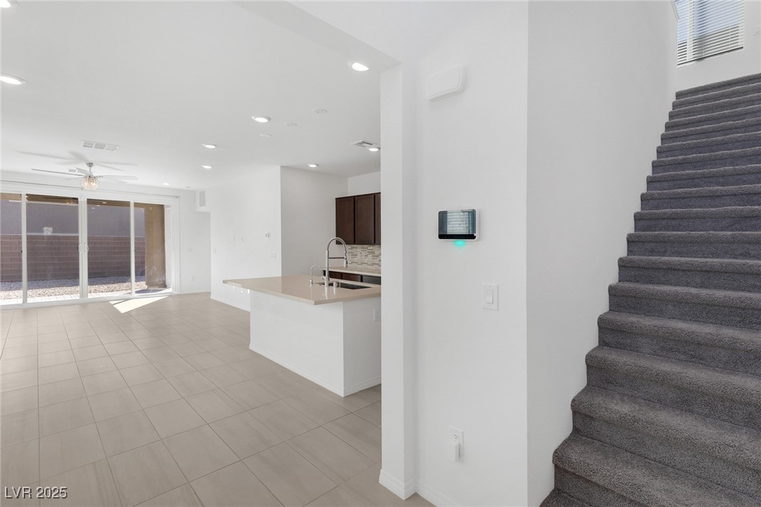 2869 Sweeping Palm Road