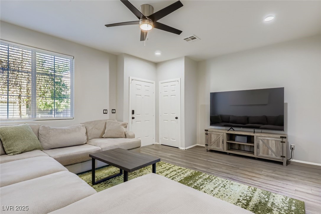 6631 Higger Tor Avenue