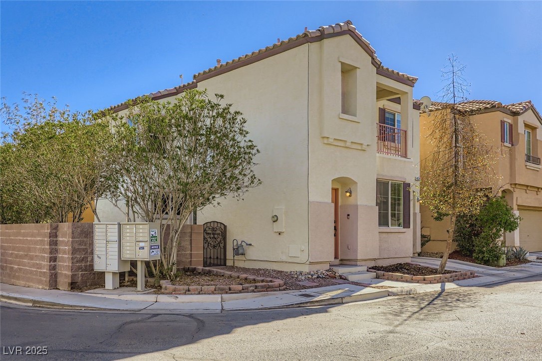 6631 Higger Tor Avenue