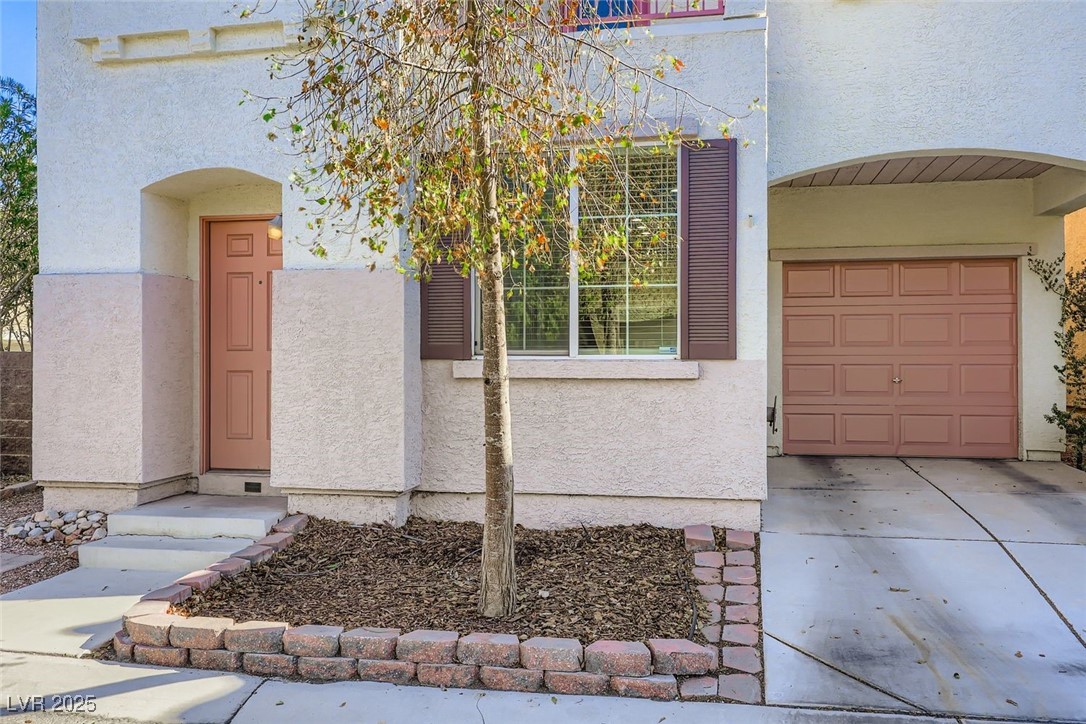 6631 Higger Tor Avenue