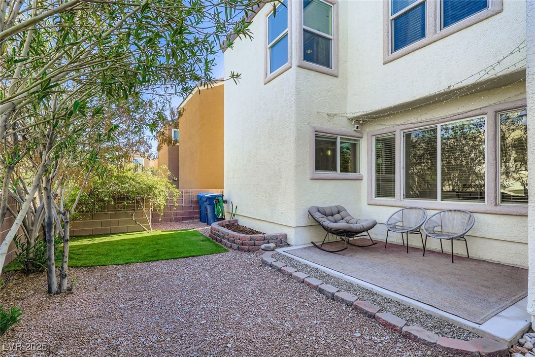 6631 Higger Tor Avenue