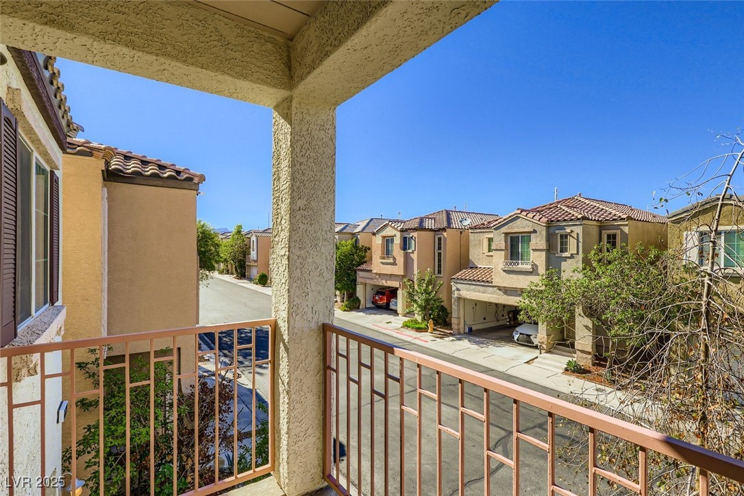 6631 Higger Tor Avenue