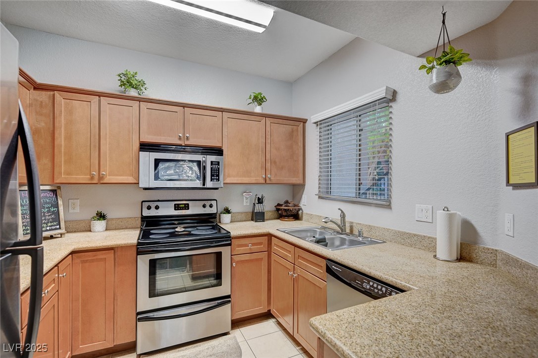 4400 South Jones Boulevard 1119