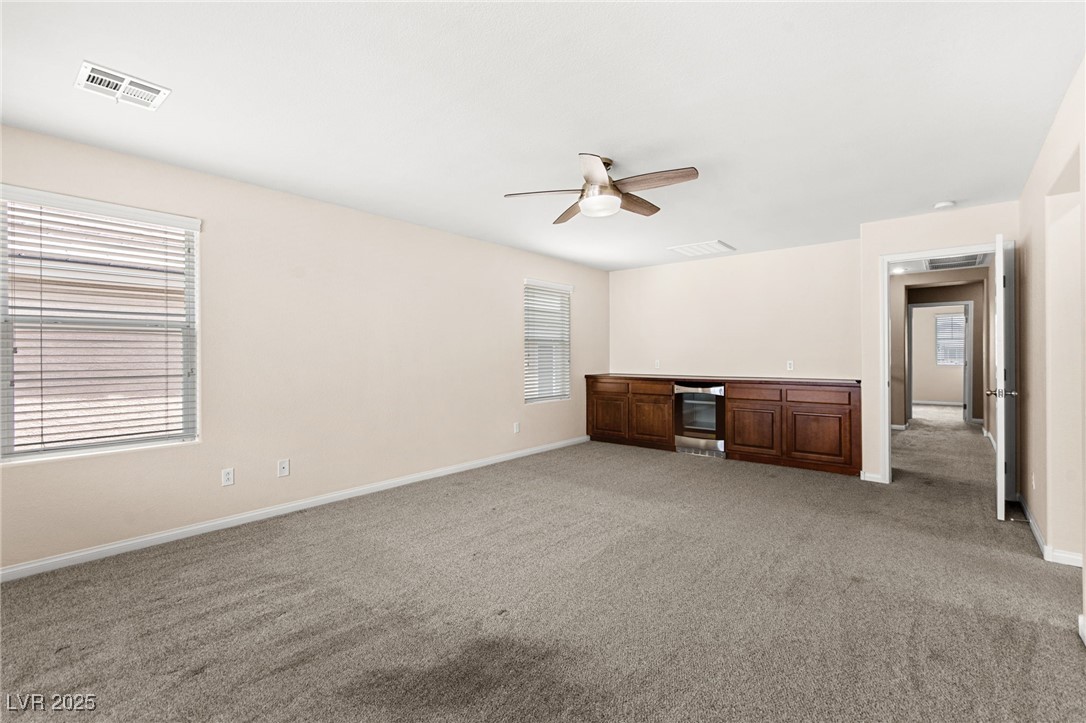 953 Noah Valley Street