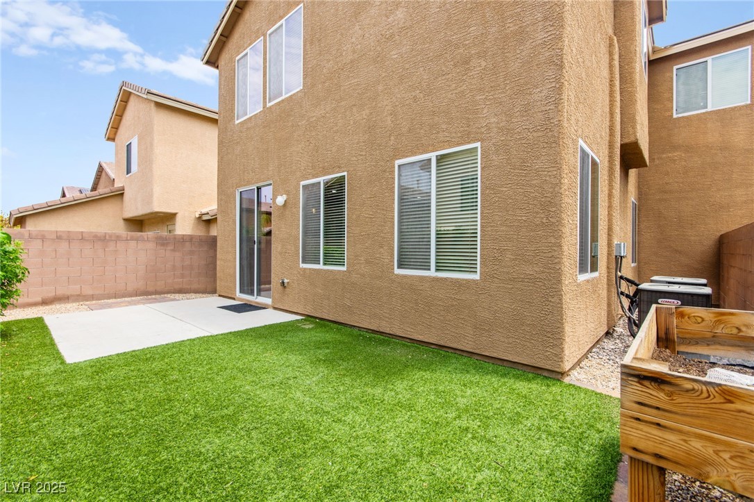 953 Noah Valley Street