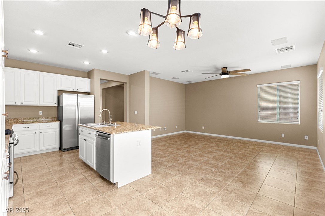 953 Noah Valley Street