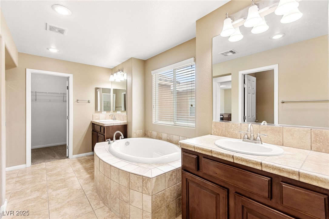 953 Noah Valley Street