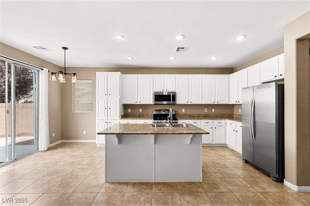 953 Noah Valley Street