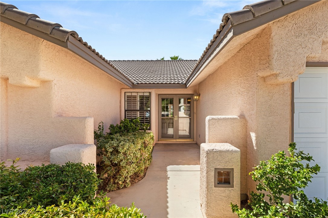 5605 Bay Shore Circle