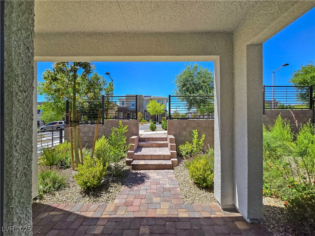 11739 Emerald Lake Avenue