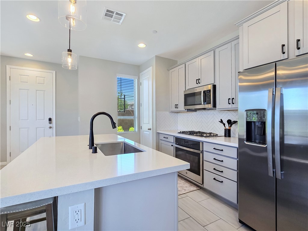 11739 Emerald Lake Avenue