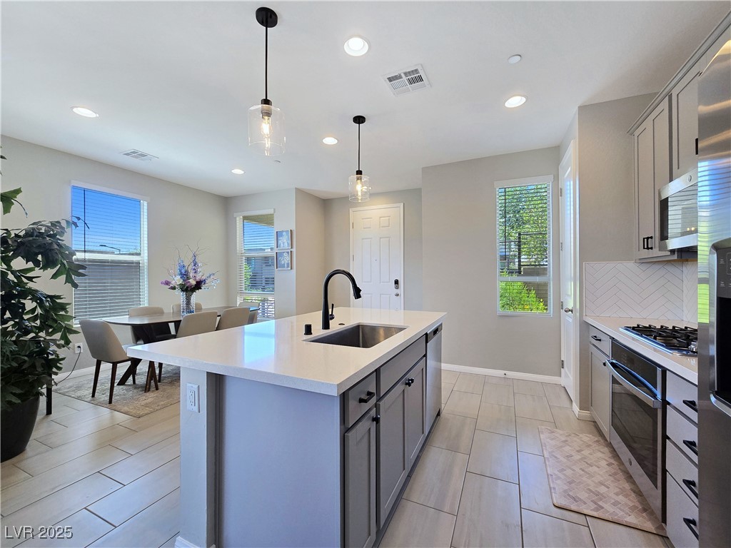 11739 Emerald Lake Avenue