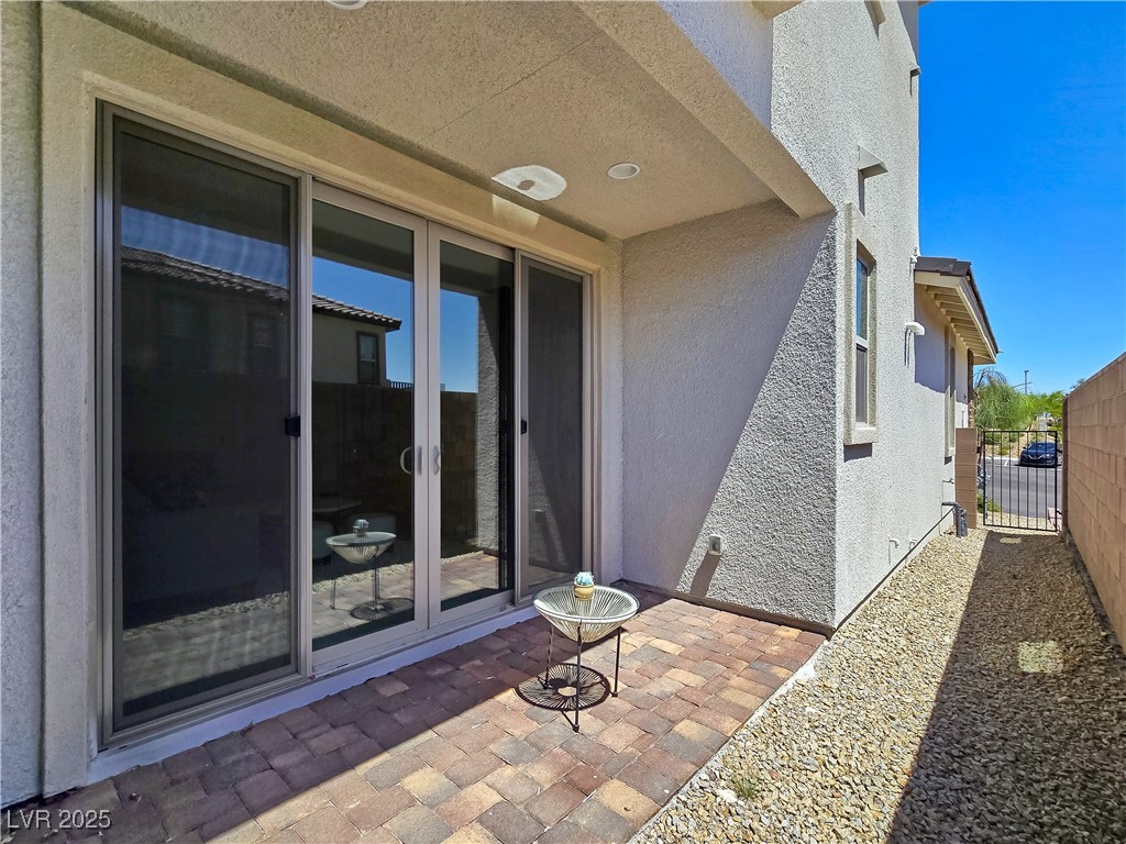 11739 Emerald Lake Avenue