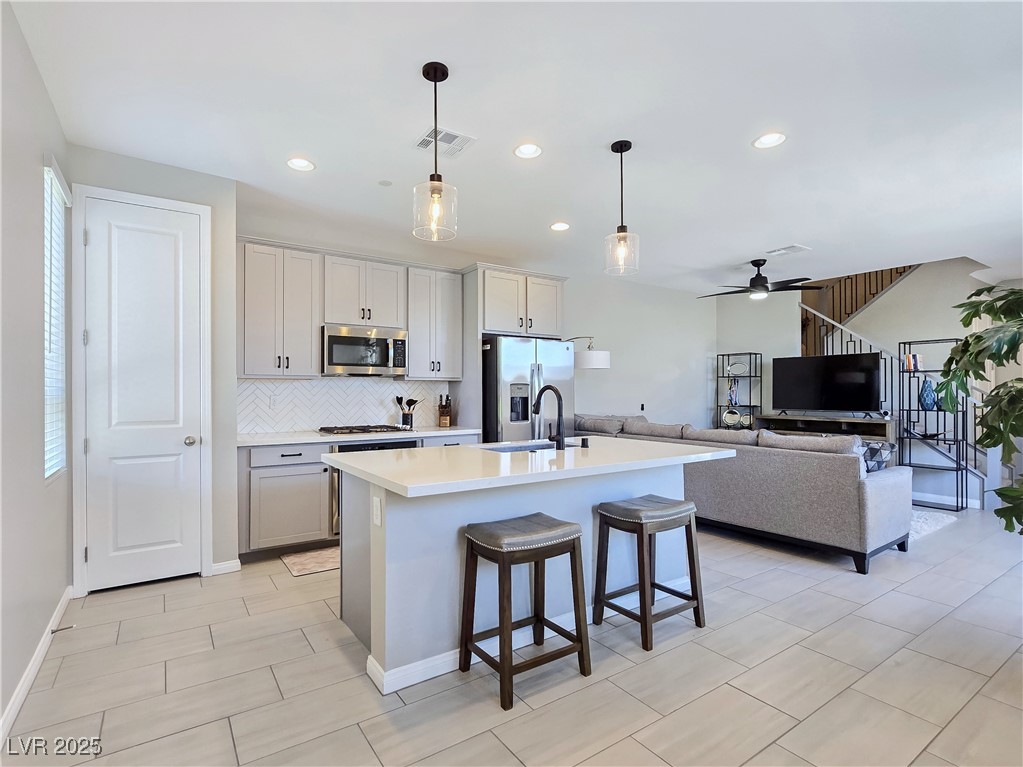 11739 Emerald Lake Avenue