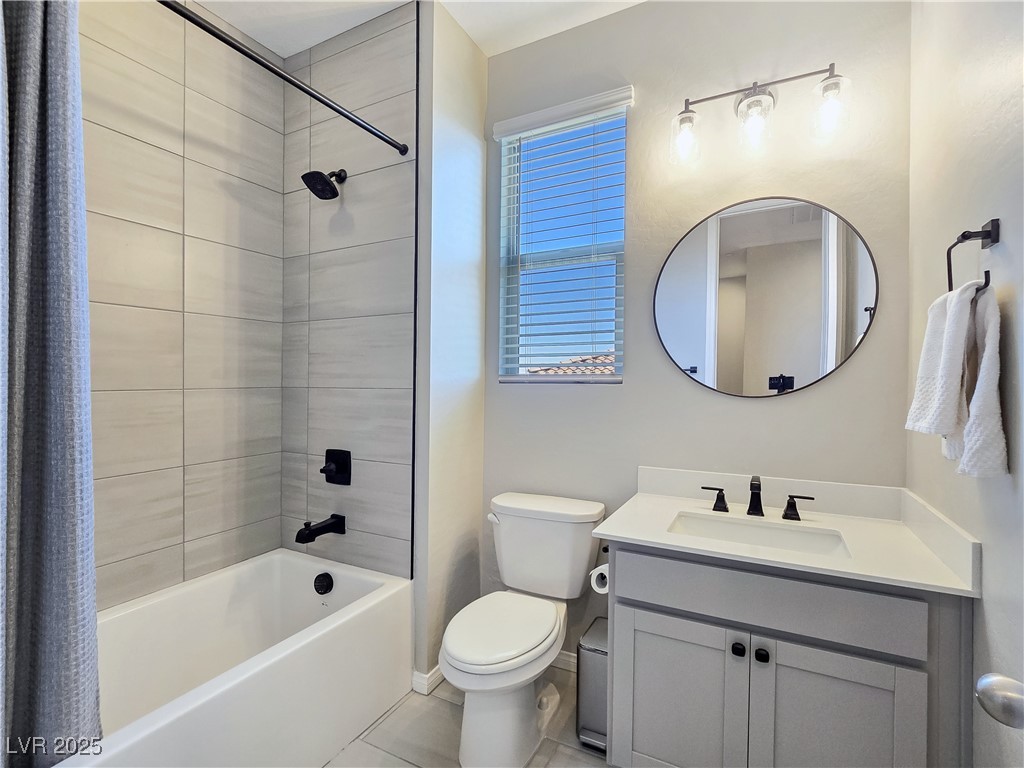 11739 Emerald Lake Avenue