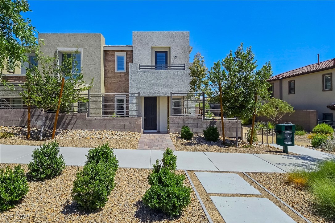 11739 Emerald Lake Avenue