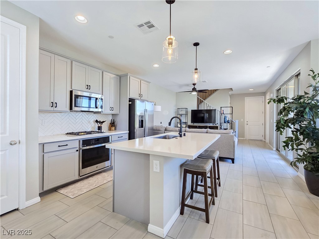 11739 Emerald Lake Avenue