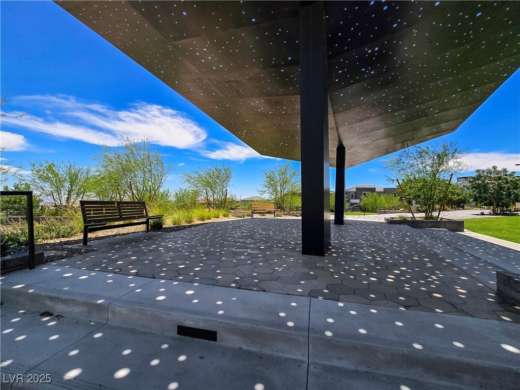 11739 Emerald Lake Avenue