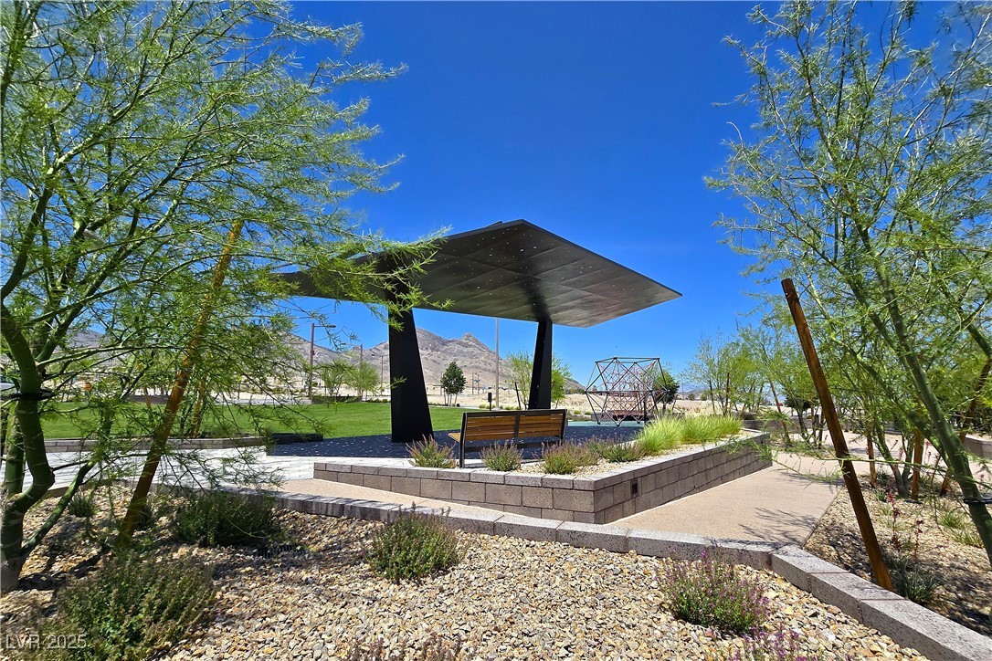 11739 Emerald Lake Avenue