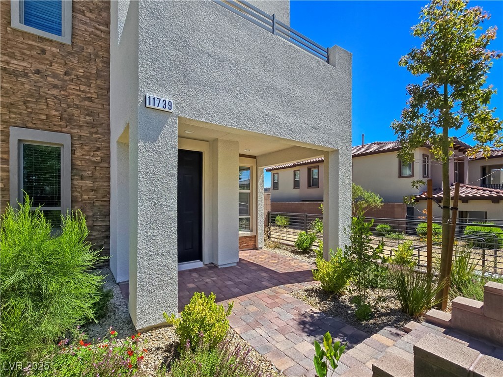 11739 Emerald Lake Avenue