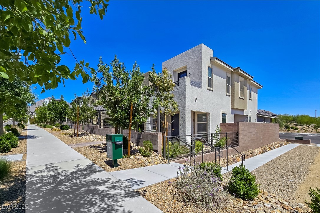 11739 Emerald Lake Avenue