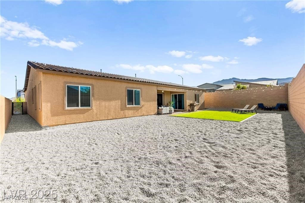 10906 Mila Landing Avenue