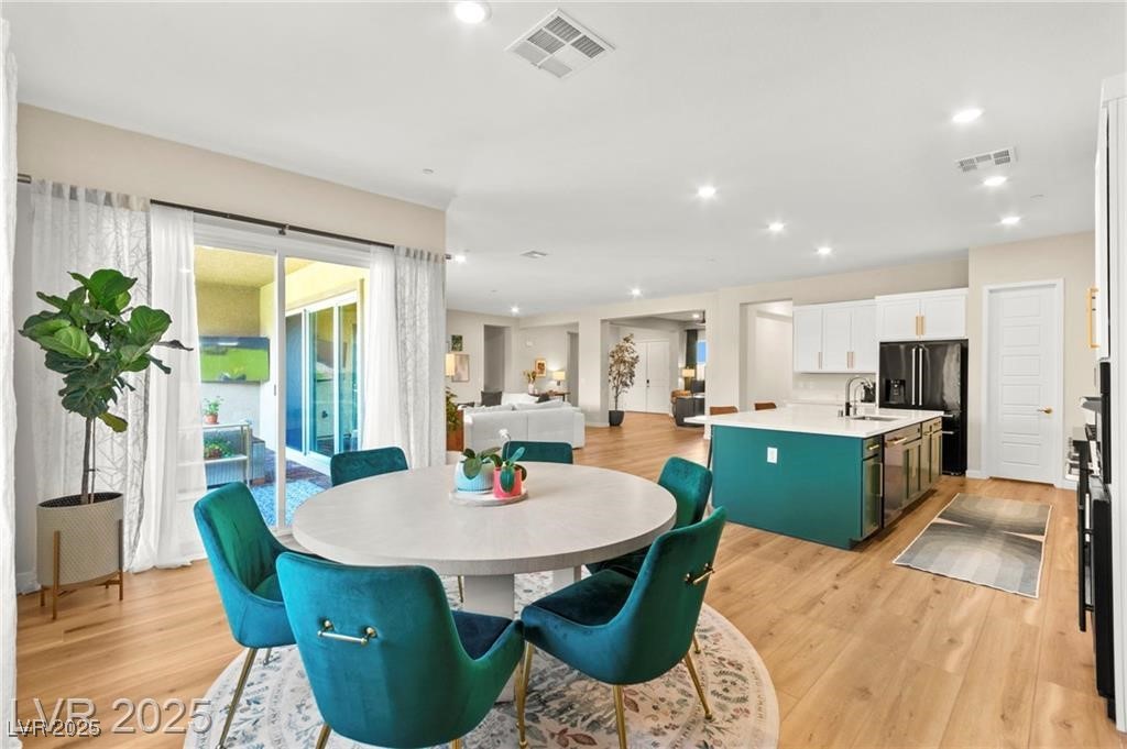 10906 Mila Landing Avenue