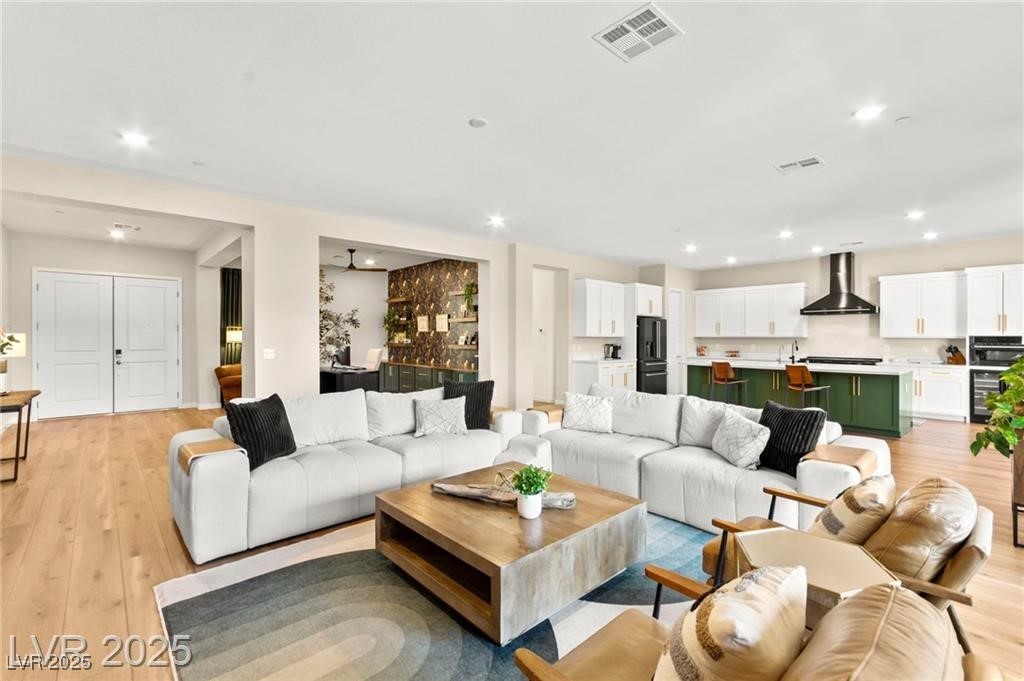 10906 Mila Landing Avenue