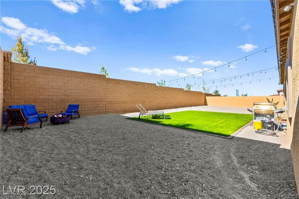 10906 Mila Landing Avenue