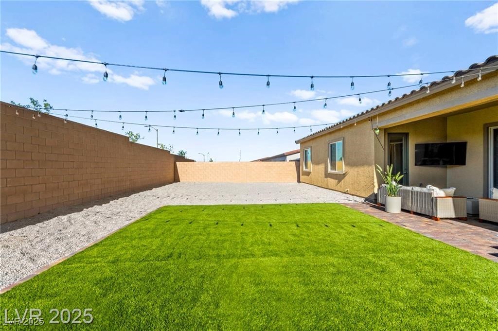 10906 Mila Landing Avenue