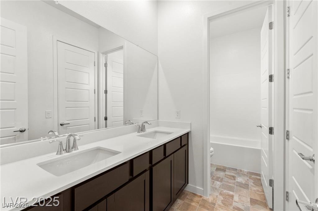 10906 Mila Landing Avenue