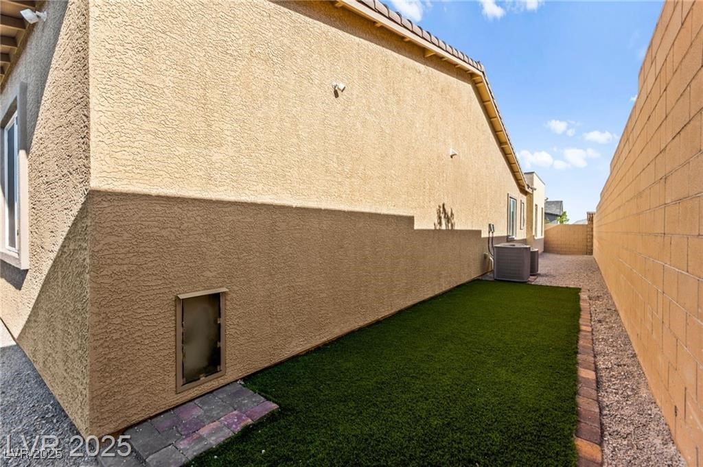 10906 Mila Landing Avenue