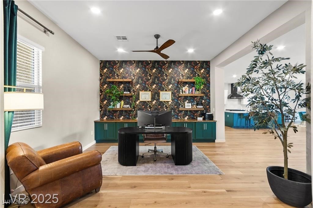 10906 Mila Landing Avenue