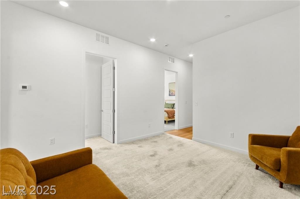 10906 Mila Landing Avenue