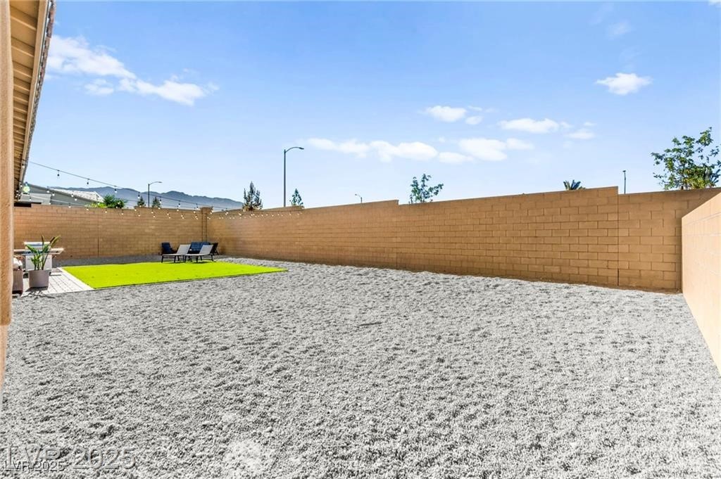 10906 Mila Landing Avenue