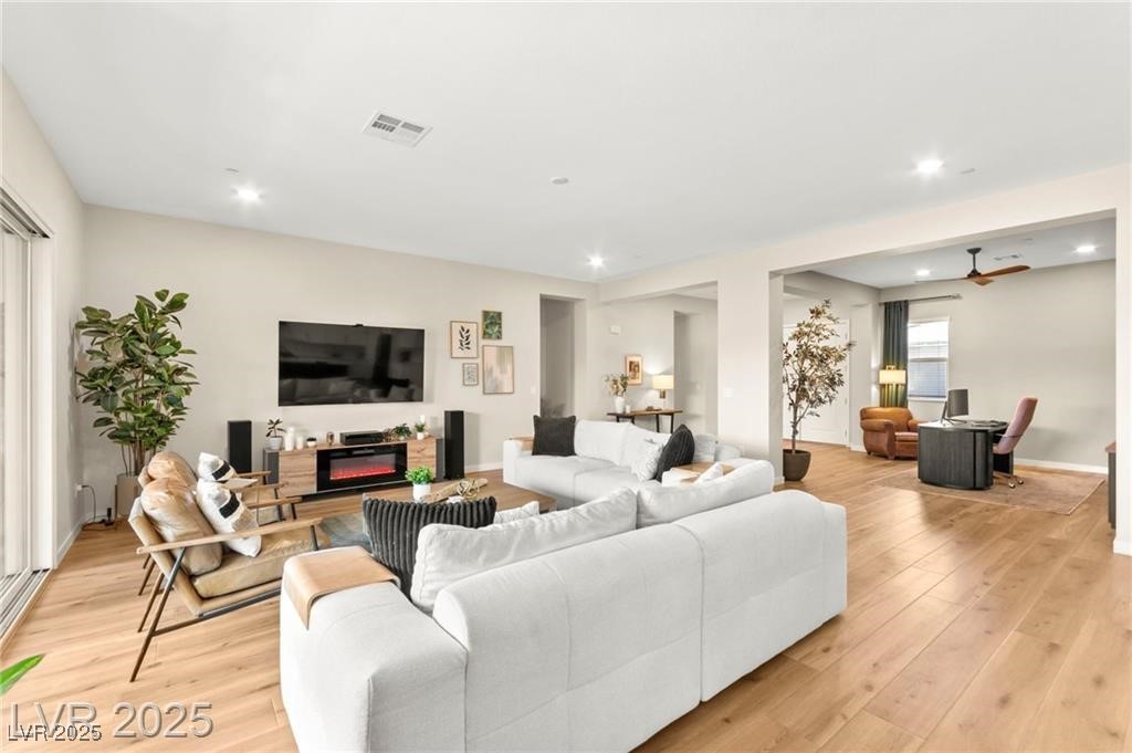 10906 Mila Landing Avenue