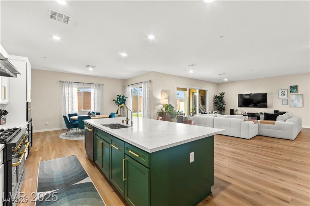 10906 Mila Landing Avenue