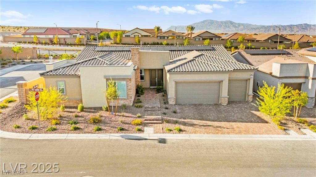 10906 Mila Landing Avenue