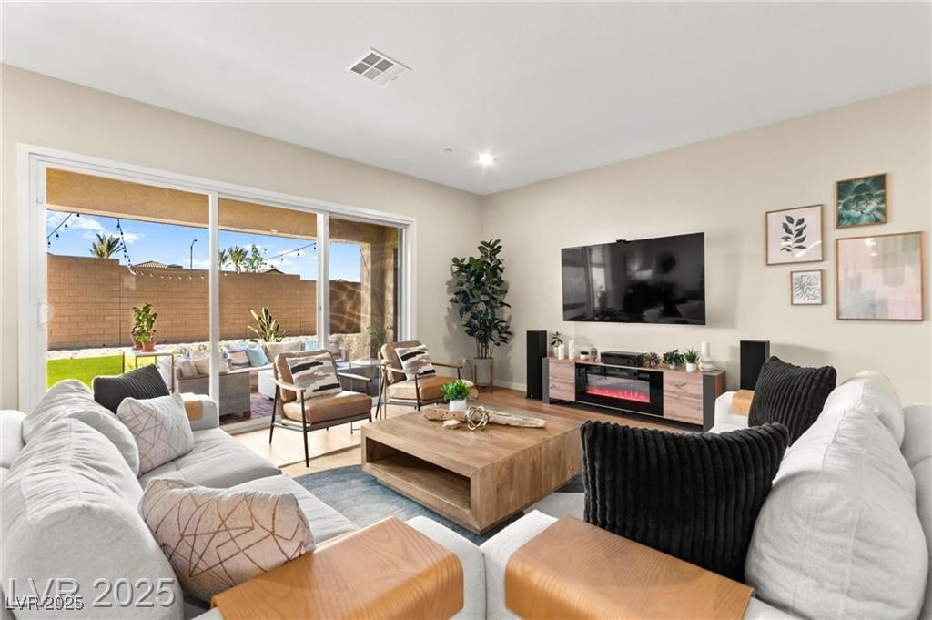 10906 Mila Landing Avenue