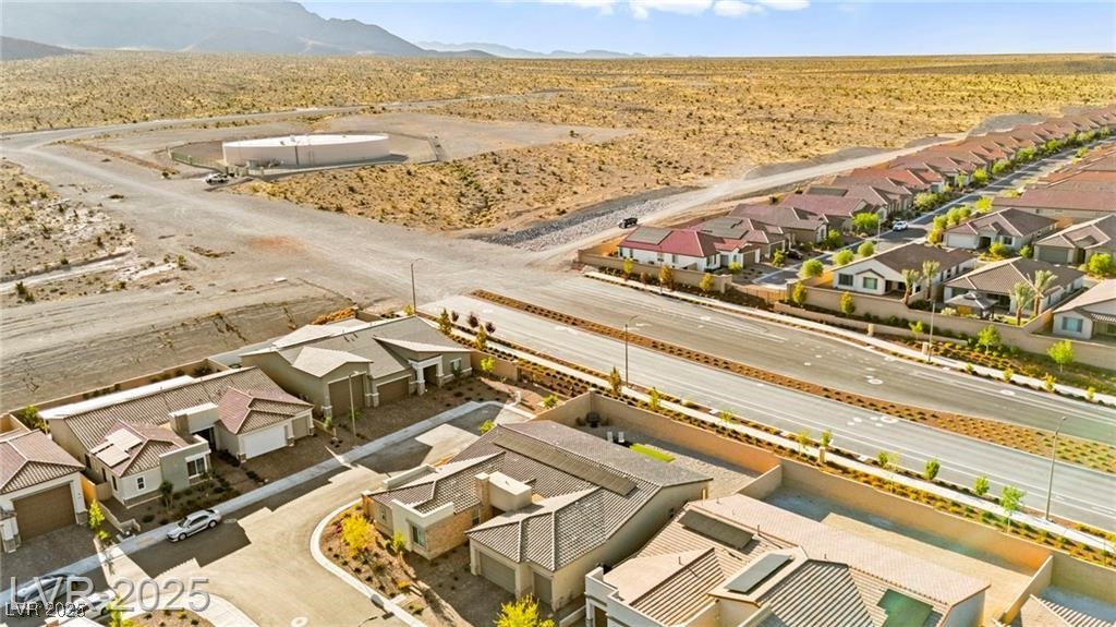 10906 Mila Landing Avenue