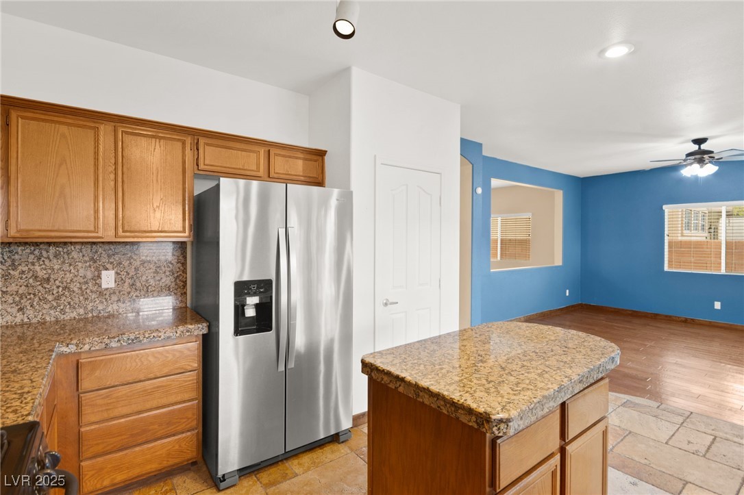 1008 Oceanwood Avenue