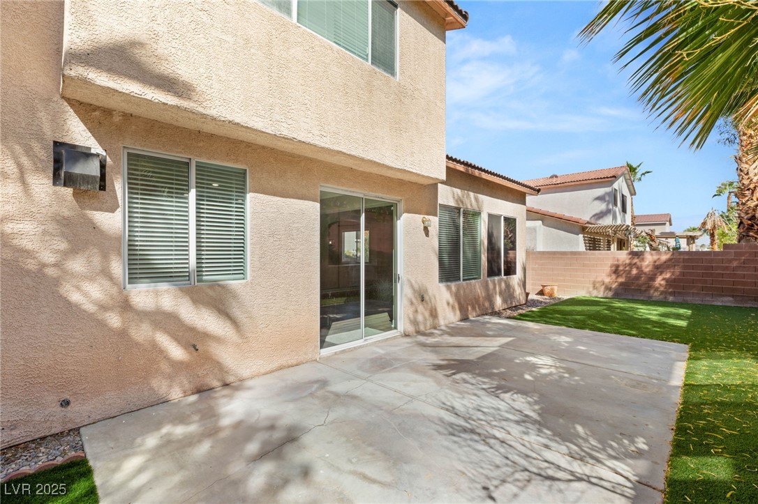 2535 Wellworth Avenue